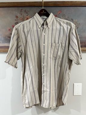 Geoffrey Beene Beige Short-Sleeve Button-Down Shirt w/Blue Stripes Sz M